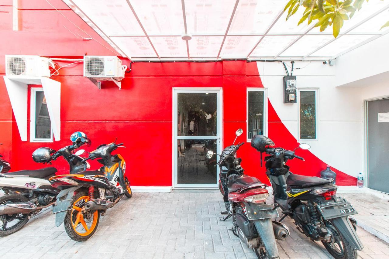 Oyo 907 Wisma Cakung Dżakarta Zewnętrze zdjęcie